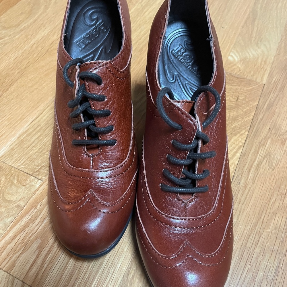 Born Women's Brown Leather Oxfords